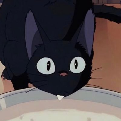 jiopaark's profile picture. she/her