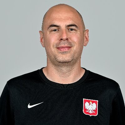 PZPN (https://t.co/GsJVrYyhNN, rzecznik reprezentacji U-21),
Pociąg do Futbolu,
https://t.co/3tse9gsG9e,
dawniej Przegląd Sportowy
Nie znam się na piłce.