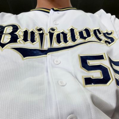 makoto_deepred's profile picture. ORIX Buffaloes #55 #56｜BsGirls #380🐬💙 #381🌻 生涯T-岡田ファン 大阪紅牛會 #情熱で紅く炎ゆる葛球魂