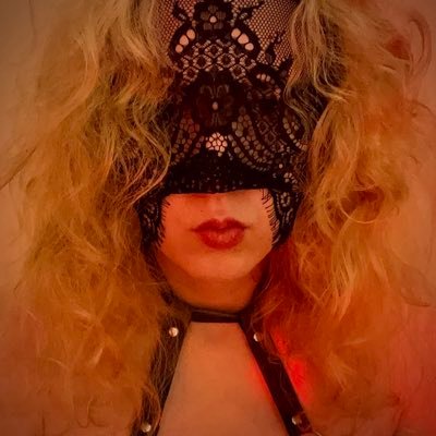 Thorn 🔞 | 27 | UK | Gendervoid Transfemme (They/She) ❤️‍🔥 Domme Top❤️‍🔥 Kinky ❤️‍🔥 Respond to all DM's on OF ❤️‍🔥

Alt: https://t.co/t9OS3L8Ukv