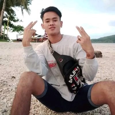 NebNeb08's profile picture. life is too short to be unhappy