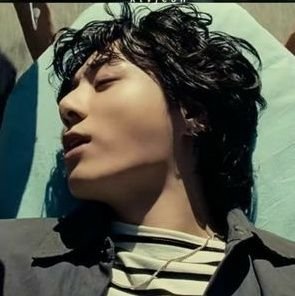 jjungkookboobie's profile picture. me being me