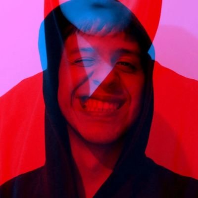 IG: juanca.paez | jpg.boy_ | en uno subo mis fotos, en el otro mis ilustraciones :)