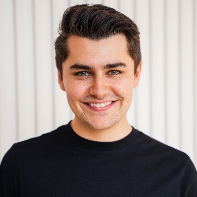 Billingual Senior Account Executive @equinox_comms 💻 he/him 🏳️🌈
*all views my own*