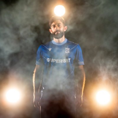 HiImBeddie's profile picture. Kibicowanie Ferrari 🏎 i Lechowi Poznań⚽️ wcale nie jest stresujące
~ Beddie