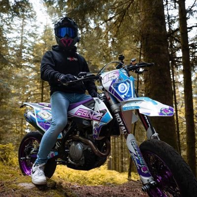 tiktok•neyrox_bklf                                    insta•neyroxbike                                    #motard #supermot #moto #bikelife #motarde #tiktok