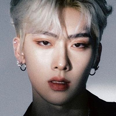 Ricky: ę³ęäøŗä½ ēäøå±å°ē« (fan account)