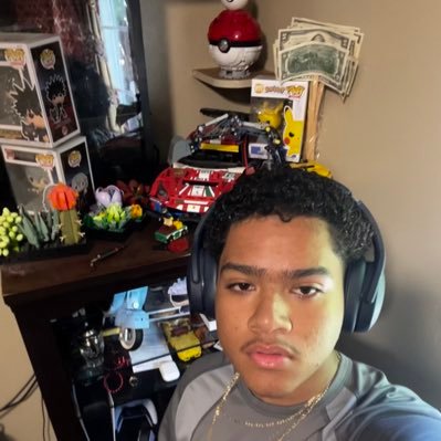 oliva_Demiss's profile picture. 🪼