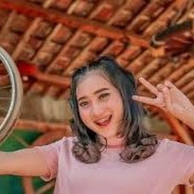 delbar1108's profile picture. https://t.co/dJ3MuIQ0uv