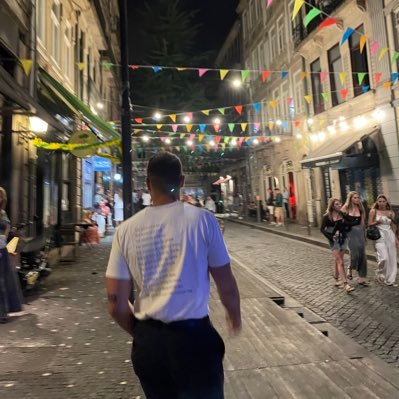 florentmalheiro's profile picture. Le bonheur est la seule chose qui se double si on le partage. Albert Schweitzer||