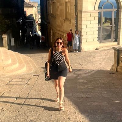 modlajac's profile picture. proud british ukrainian 🔮