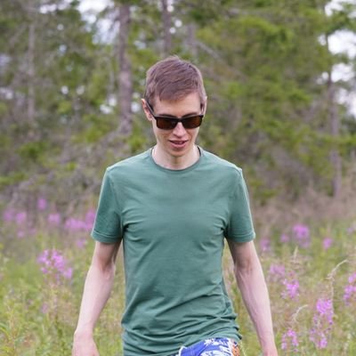 JuhaPahkamaa's profile picture. #Talous ja #politiikka inspiroi, joskus perspiroi | Kohtuu #verot ja niillä #investoinnit👍, mutta tuhlausviikarointi👎 | Vapaamielinen otus 😊🇪🇺