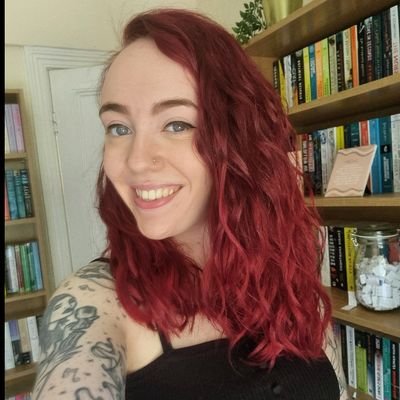 Northerner. Book hoarder. Cat Collector.
Made up of theatre, travel and tattoos 🌻