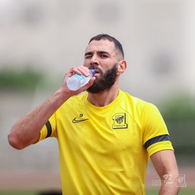 (سبحان الله وبحمده)
اذكر الله يذكرك
(سبحان الله العظيم)