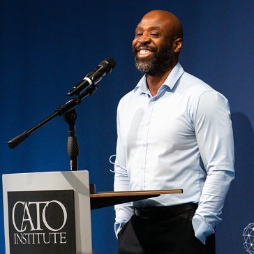 Associate Professor of Rhetoric, Co-Founder and Co-editor for @FreeBlckThought. Research Scholar for @CatoInstitute.