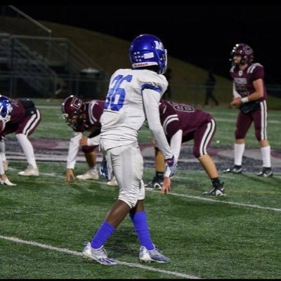 DB| METHUEN ‘25 | 5’8 - 165lbs | Email: mohkalle@icloud.com | 📞: 781-475-8978 | Head Coach: Tom Ryan:(978-257-0996)