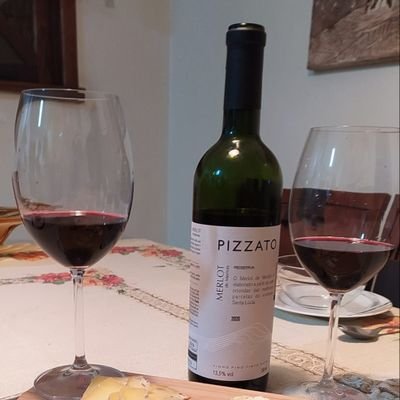 ClaudiaMor9051's profile picture. 