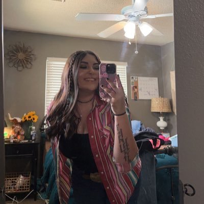 sasjohnsonxx's profile picture. 