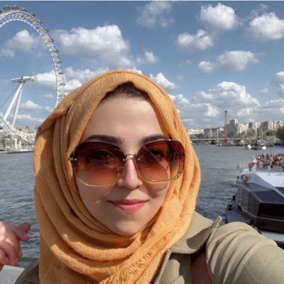 zaynabalbaydani's profile picture. 🦋MPharm Student @KingstonUni | ⚕️🇬🇧🇮🇶