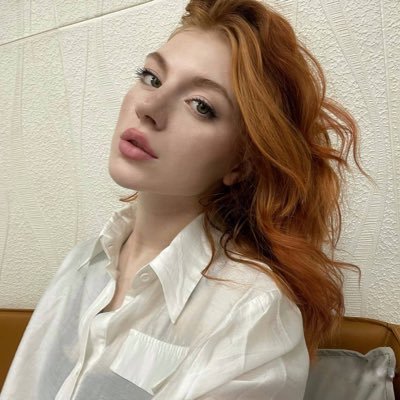 New energy wind investor who cares about nature and birds | Kind Ms. Anna 👱🏻♀️| Masters in Finance | Photography📷 | Cycling 🚲| Agree with DM 💌 yourself!