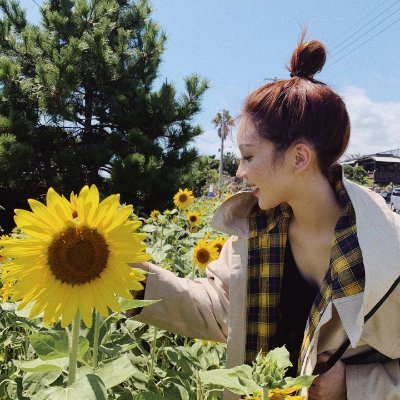 grae_cie's profile picture. すべての人の人生は自分に属して、自分で経験して初めてその味を知って、酸いも甘いもかみ分けて、経験して初めて人生がどのようですかを知っています。