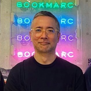 a bookseller at Bookmarc Tokyo (遺憾ながら休業中)
渋谷パルコ3F #MarcJacbsEventSpace (2023/11/11から営業中)
https://t.co/B3EJgigeCM