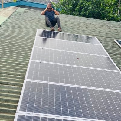 installation,sales,repair& maintenance of all solar&inverter related gadgets. Here for Football and everything not too personal.Ask for a follow back. #CFC❤️