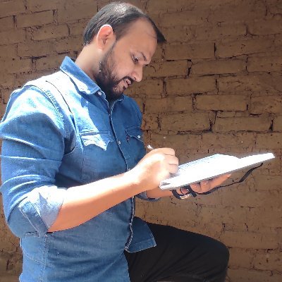 ✒️ Roving Reporter | ✍️ Words in @guardian | 📢 Telling Stories @kanalmedia23 | 🏆 2x @TRF Fellow | 💰 Blending Finance & Human Interest Stories.