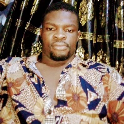 esiano326523's profile picture. 