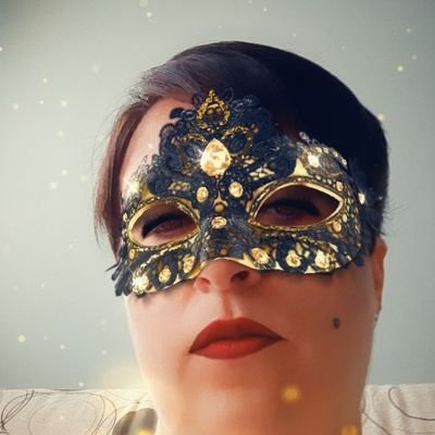 MonicaCalzada1's profile picture. 