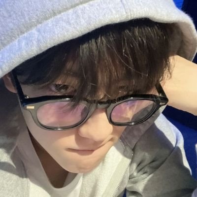 soubread's profile picture. https://t.co/cVXEjRFSk0 ★