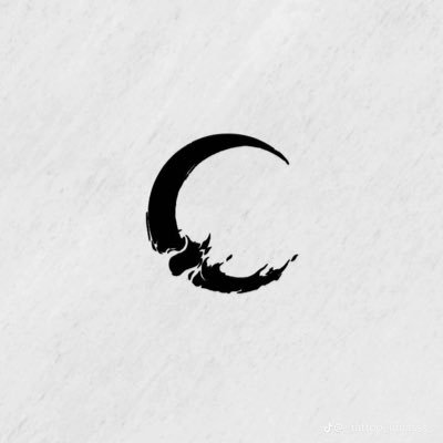amoralcaos_'s profile picture. 𝙷𝚎𝚛𝚘: "I don't think you can love the wrong person, everyone should be loved."