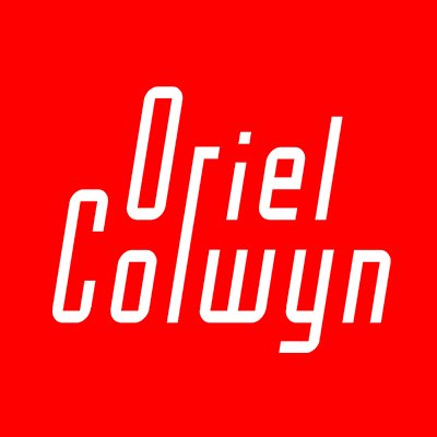 Man arddangos yn seiliedig ar ffotograffiaeth a ddarganfuwyd lan llofft @theatrcolwyn - Dod â gwaith unigryw i arfordir Gogledd Cymru.
English » @OrielColwyn