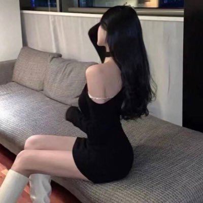 女王一枚,找听话的男m一起探索新玩法,有反差的更好 推特没回私信电报,白天要上班,下午四点以后才有时间回复