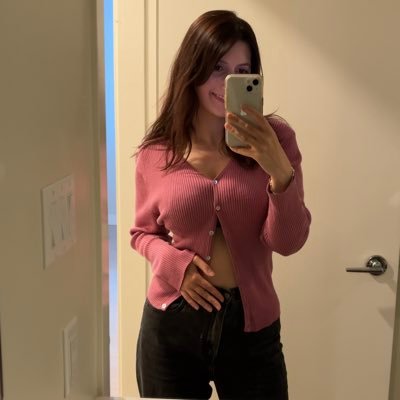 KianaKari's profile picture. not mad, just disappointed.