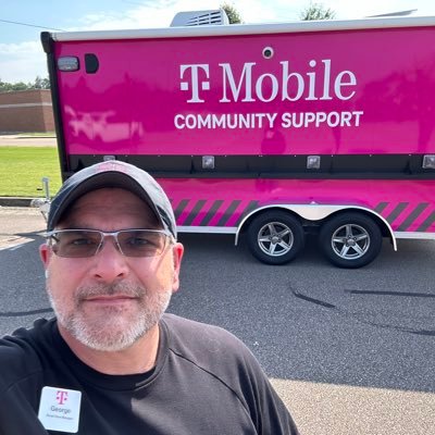 25 Years Wireless Experience!! 9 Rescue Animals in my home!!! T-Mobile 2020 and 2022 Winner Circle!! RSM T-Mobile Arlington, TN #SMRA