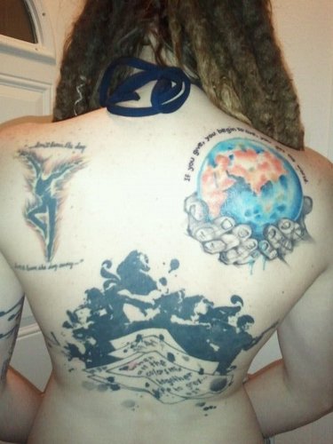 I love DMB. Some may know me as HippieNess others as V. I love life. I love music. The best is yet to come...