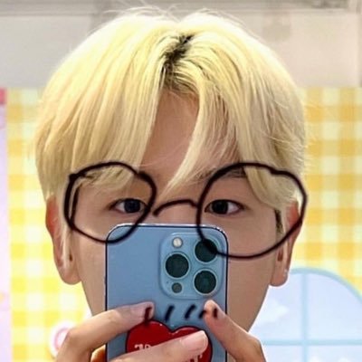 pra que terapia se eu tenho o exo e o seventeen??