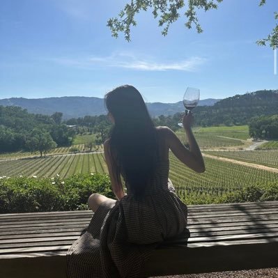 Diismeantwo's profile picture. 