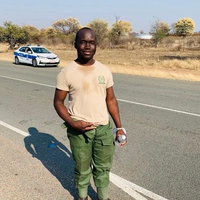 mmolawa_modise's profile picture. Dream.Believe.Grind.Achieve💯