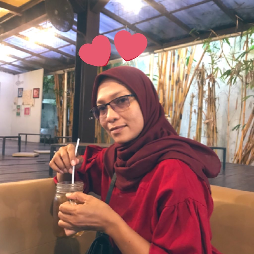 LeyanArdi's profile picture. 