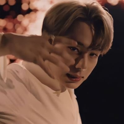 ROLE. Kpop's Genius Dancer who's also part of 4th Gen Representative Performer with 2nd Gen Ability, ONEUS.
