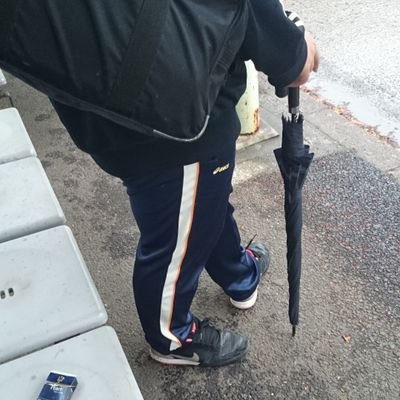私生活が一段落したので、ツイッターに戻ってきました。体操服や学校ジャージが好きで、仕事も時々学校ジャージでしています。色々とお話しできたら嬉しいです。