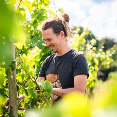 Winemaker - @AstleyVineyard . Foodie, Wine’y, Nerdy, Hairy. Toddler dad.