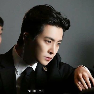 “สโลแกนประจำกาย ไม่ว่าจะอยู่หรือตาย ผู้ชายต้องมาก่อน”
ตกหลุมรักเธอทุกวันก๊อตเจ่ด @GOT7