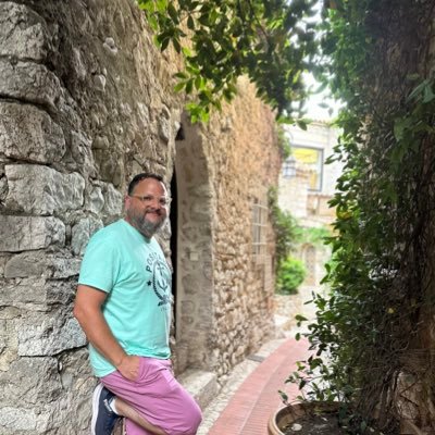 meirholtzberg's profile picture. Problem solver. I help our clients with creative, cost effective solutions. Husband, father and grandfather.