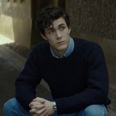 I love Jonah Hauer-King & coincidentally we share a surname • running away cz life is getting too hard • 🇬🇧 🇺🇸 🇦🇺 • this is me
