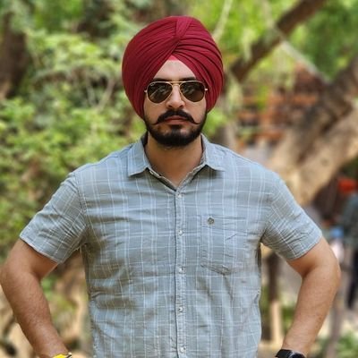 iqbal_puneet's profile picture. To keep it short
#Banker
#Hodophile
#Humanitarian
#HatesCorruption