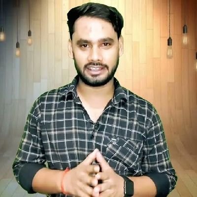 Journalist 📝
🥰Journalism is not just my profession;
it’s my passion. 🤓📝
Jid sach dikhane ki
⚫👑Bhole ka bhakt 👑
⚫Love My 💓Mom Dad 💕
⚫Wish me on 16 Nov