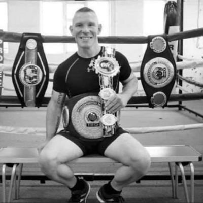 ex pro boxer. Gym owner. PT services available
British, Commonwealth, Intercontinental, World Champion. 
Outright winner of the Lonsdale Belt 🥊#CShepherdPT